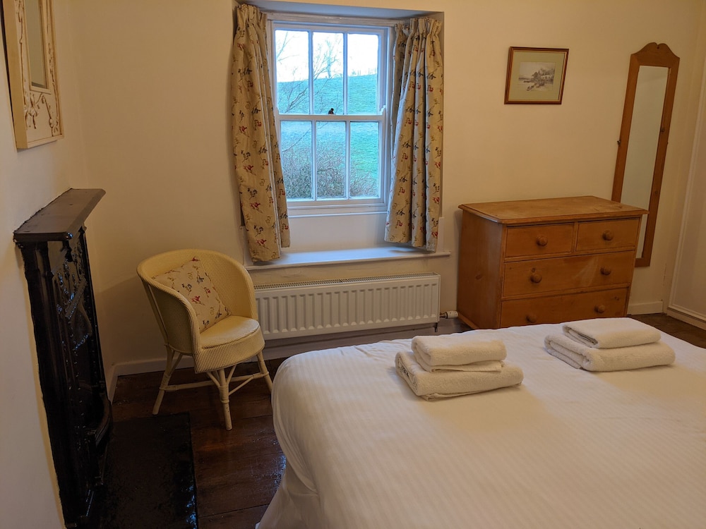 Rose Cottage view 4