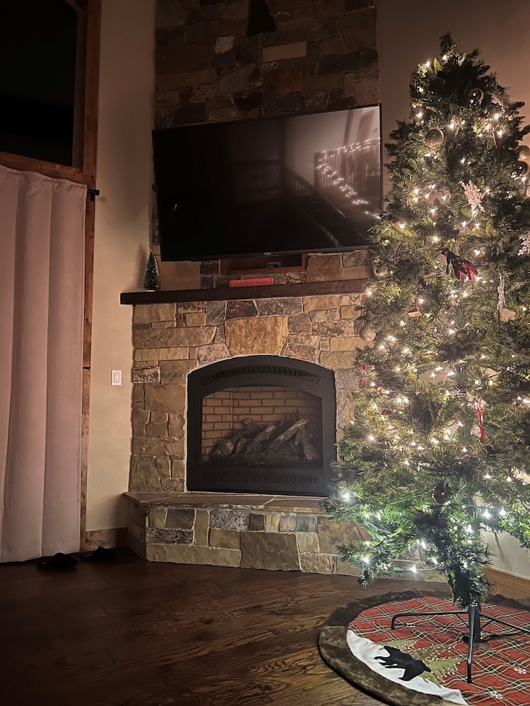 1008c Mountain View Retreat 5 Bedroom Home