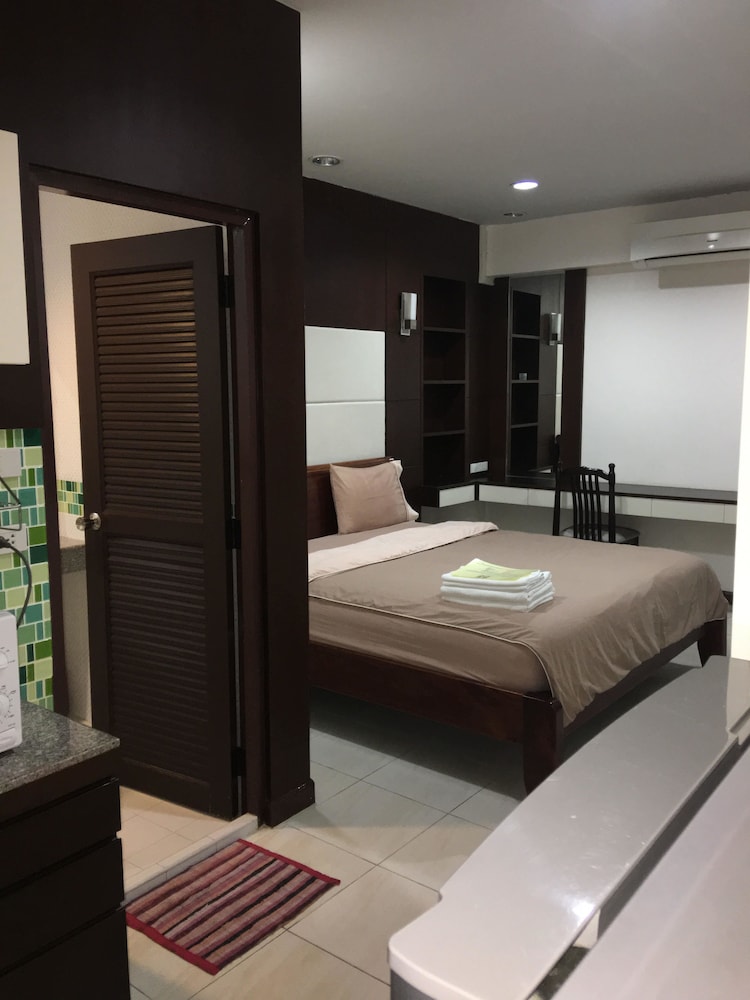Eight Ville Apartment