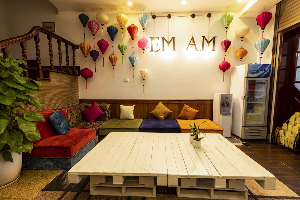 Em Am Homestay - West Lake