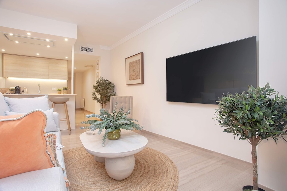 Bright 3bdroom Apartment in Granada. Recogidas III