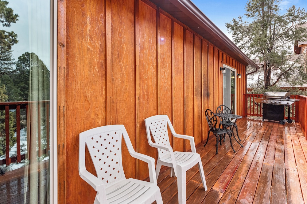 Forest Edge Retreat