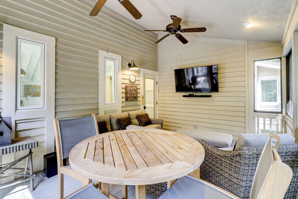 7 Seaside Sparrow at The Sea Pines Resort