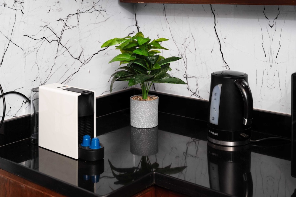 Xuru Stays I The 2 BDR Sterling Residence 5 min to CAI Airport