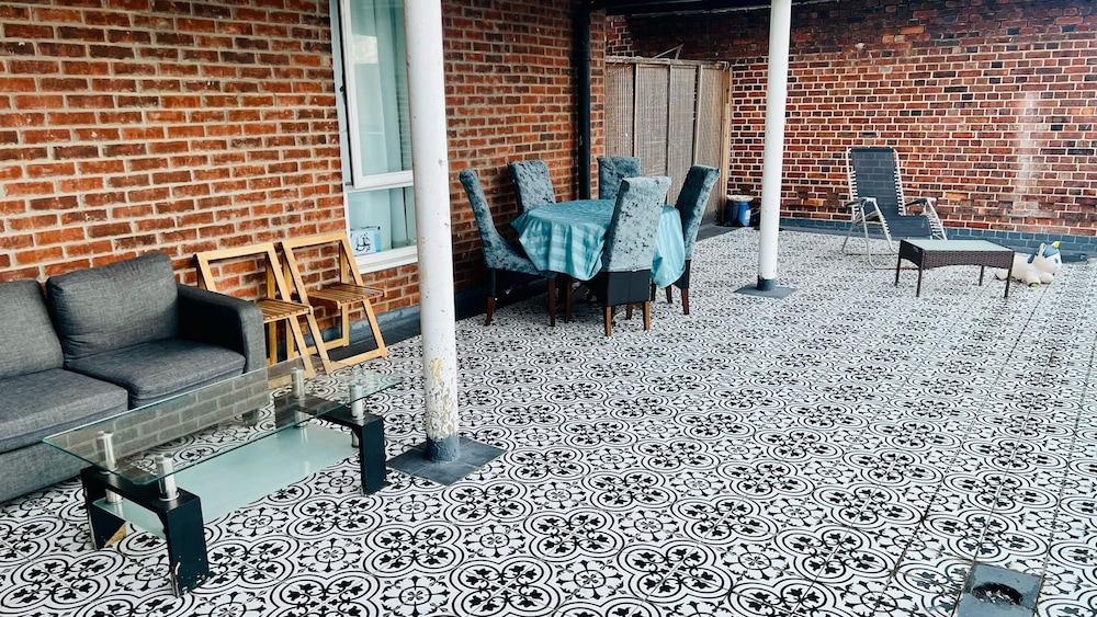 outdoor bbq area