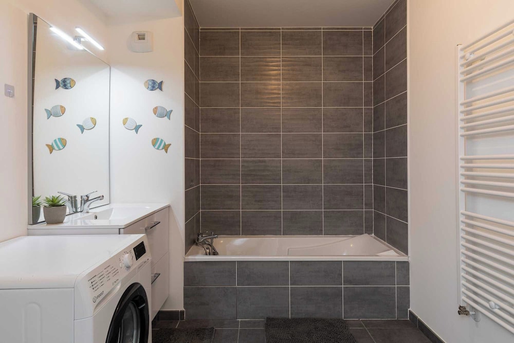 Charming Apartment 2br/4p - Near to Lyon