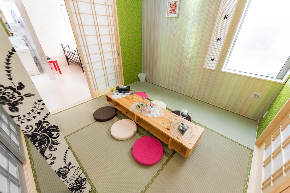 Papillon Paradis Nishi-Shinjuku