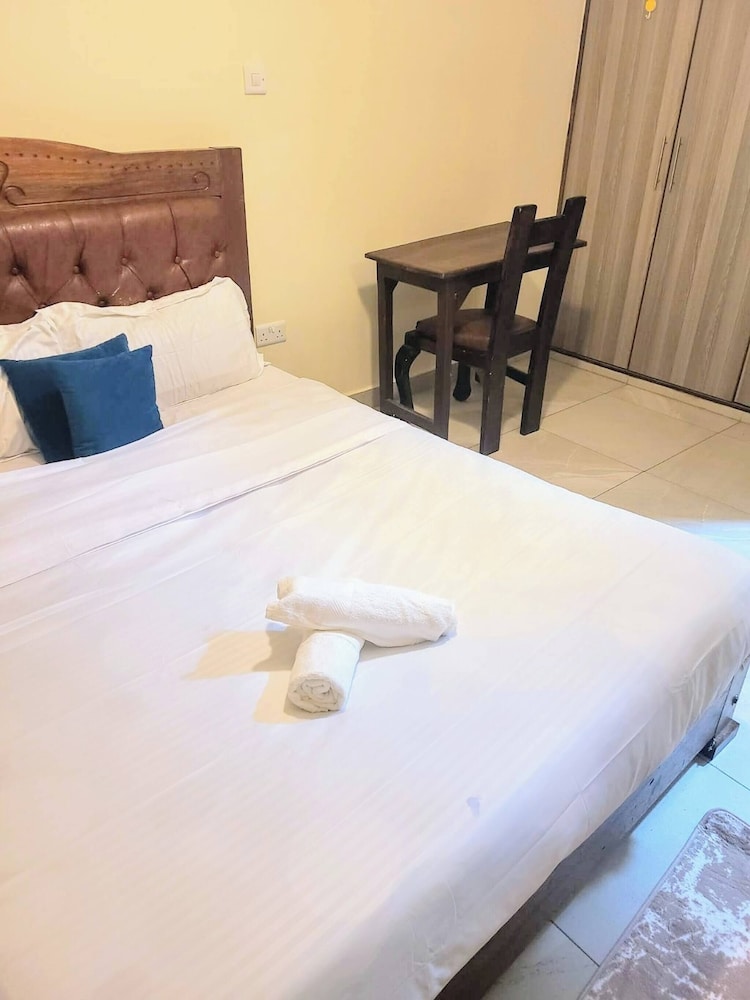 Elegant Urban Hideaway- 2 Bedroom Near Kilimani