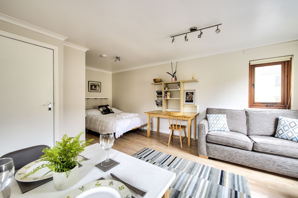 Dean Village Studio Apartment view 5