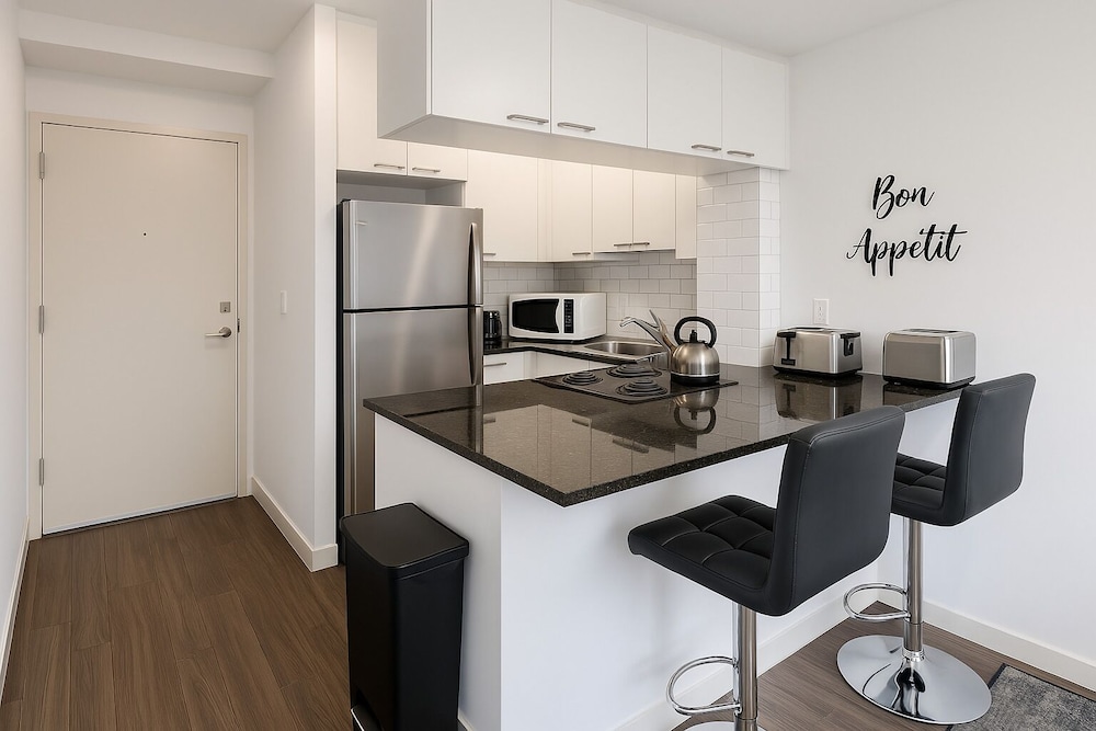 Studio Retreat - Algonquin 9A