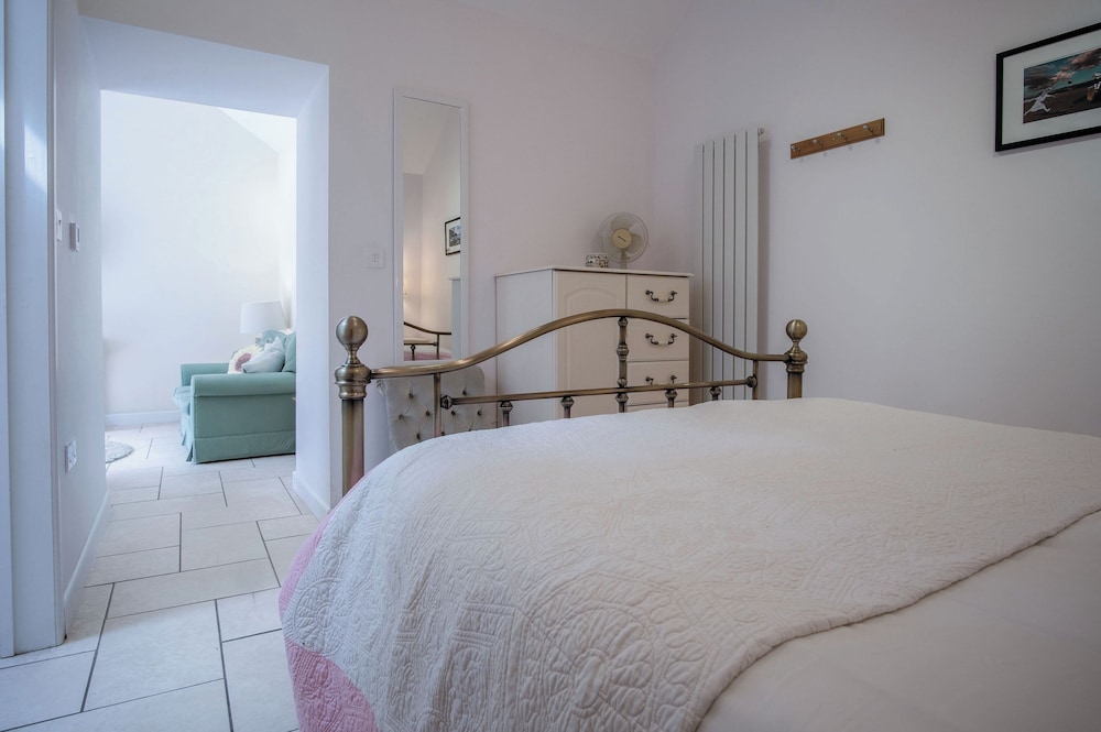 Caradog - 1 Bedroom - St Ishmael's
