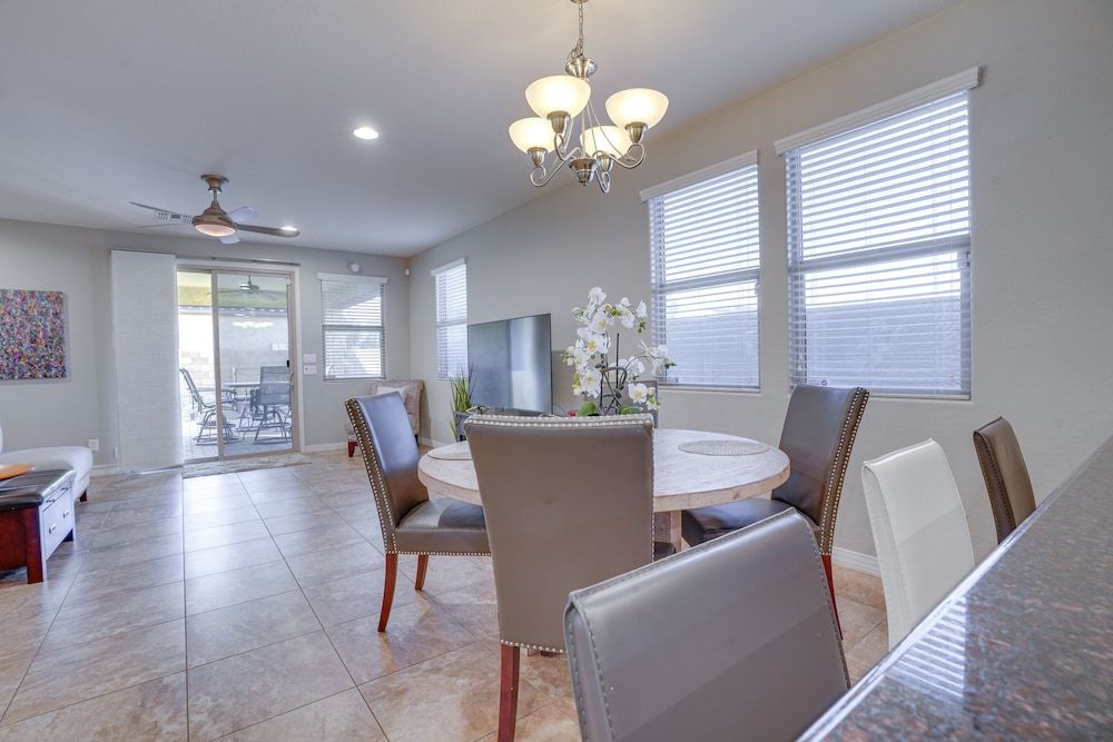 Glendale Home Near Westgate Entertainment District