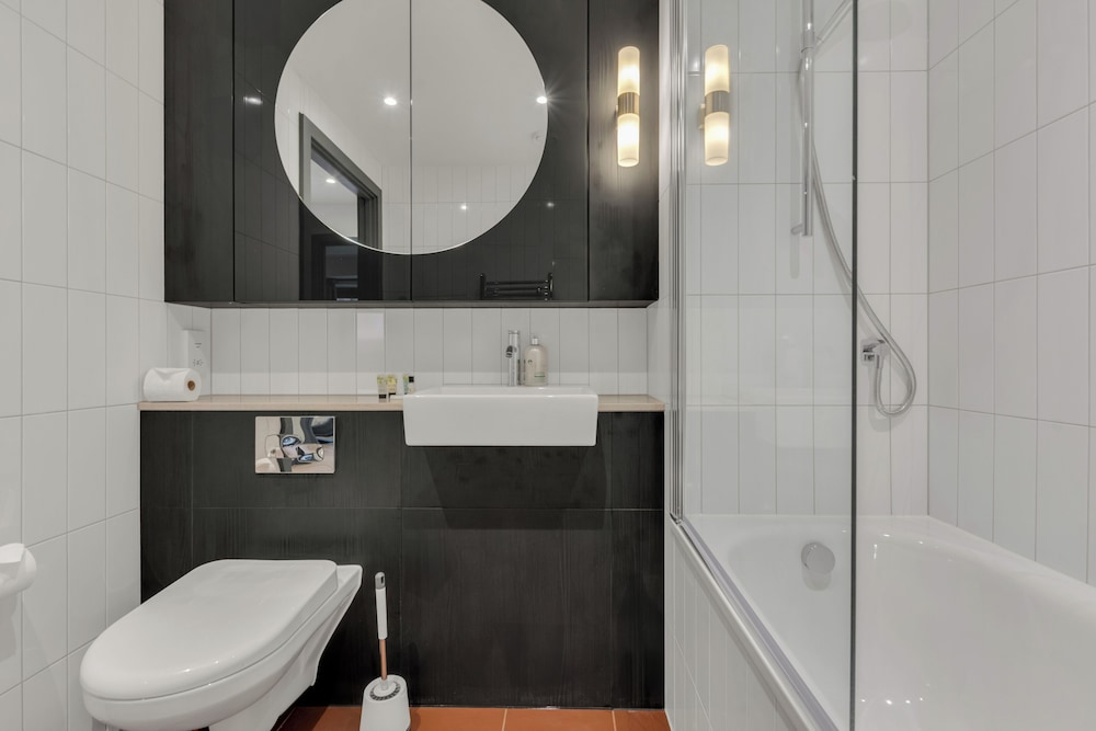 Vibrant Apartments at Luna near Wembley Park by MySquare