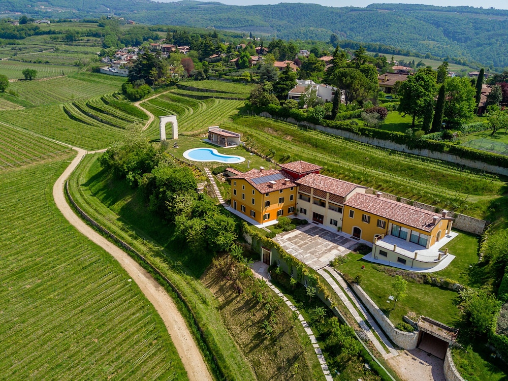 La Fonte degli Dei Wine Relais Adults Only
