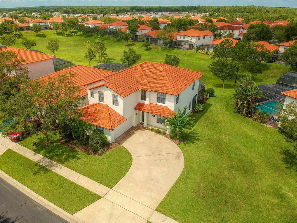 High Grove 5 Bedrooms & Private Pool view 3