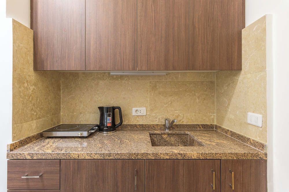 Pearl of Faqra Studios & Apartments
