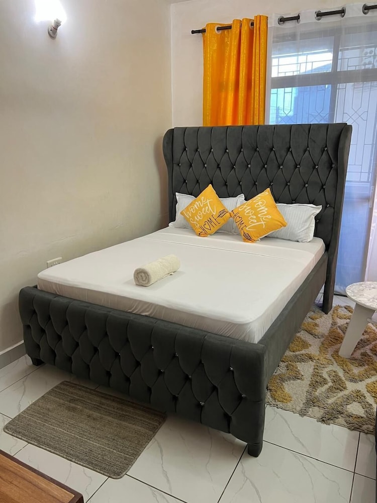 Lux Suites Lakeview Studios Bamburi