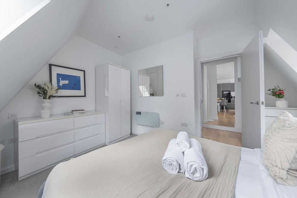 Chic 1BR Close to Tower & Thames