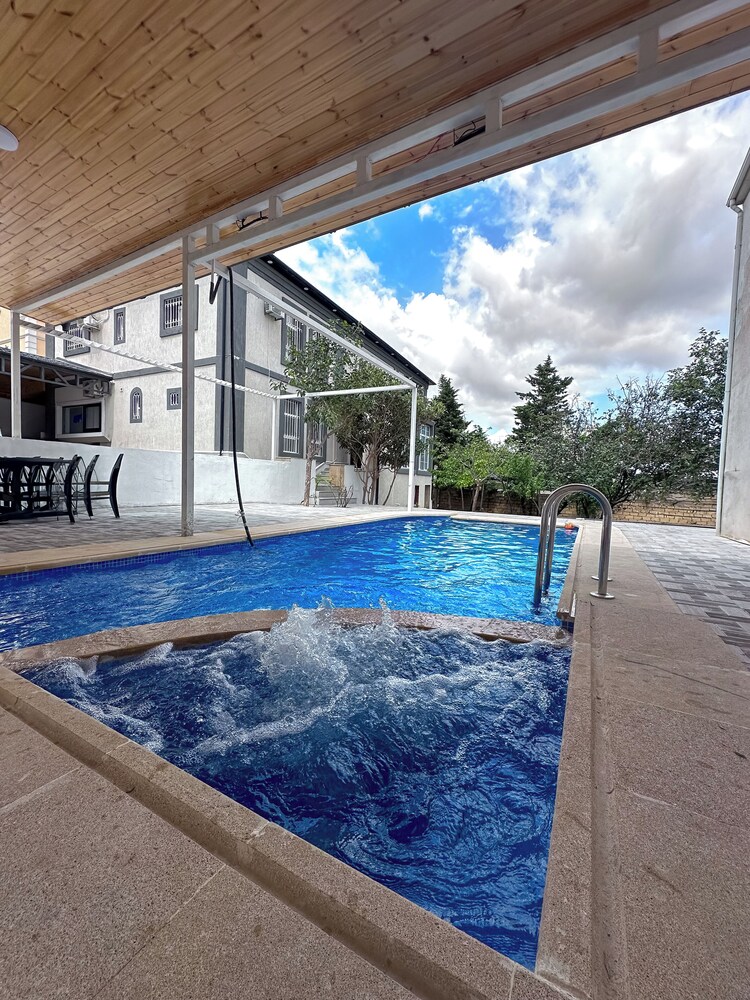 Central Vip Villa