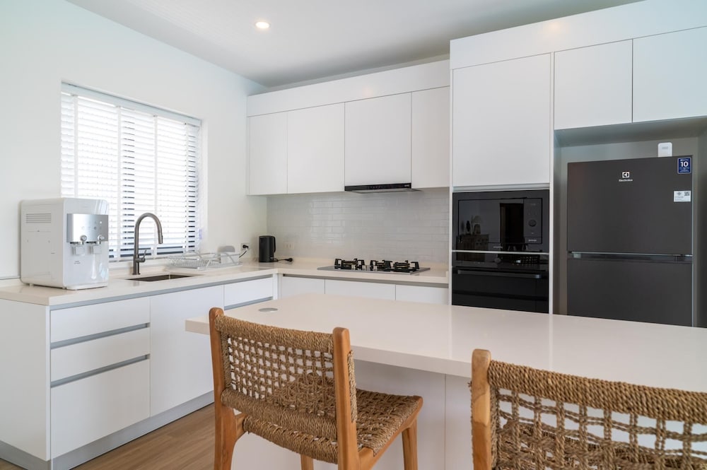 Brand New 3 bed Sea View Villa - KBR31