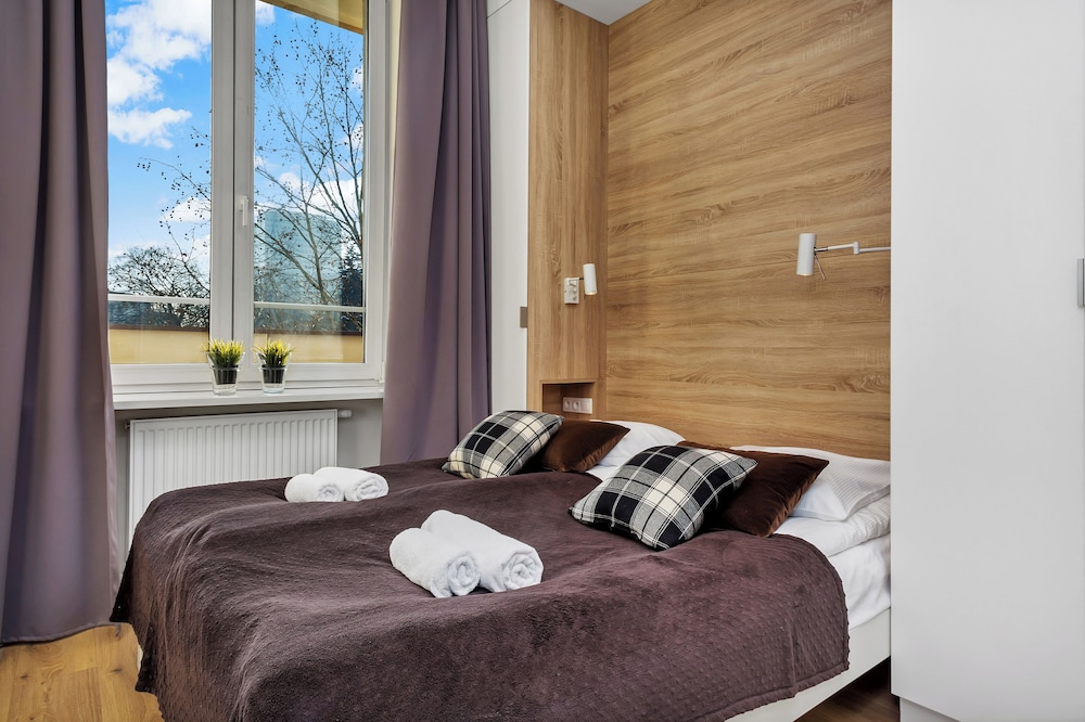 Warsaw City Center Apartments by Renters view 4