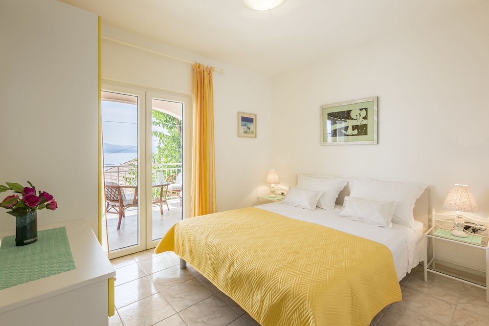 Matea - 20m From the sea - A1 view 4