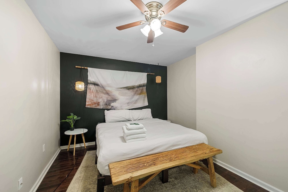 The Luxe Pearl Residences 870.5
