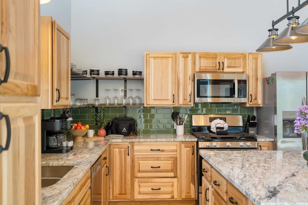 Cabin w/ Hot Tub, Game Room & Scenic Smoky Mountain Views Perfect by Avantstay