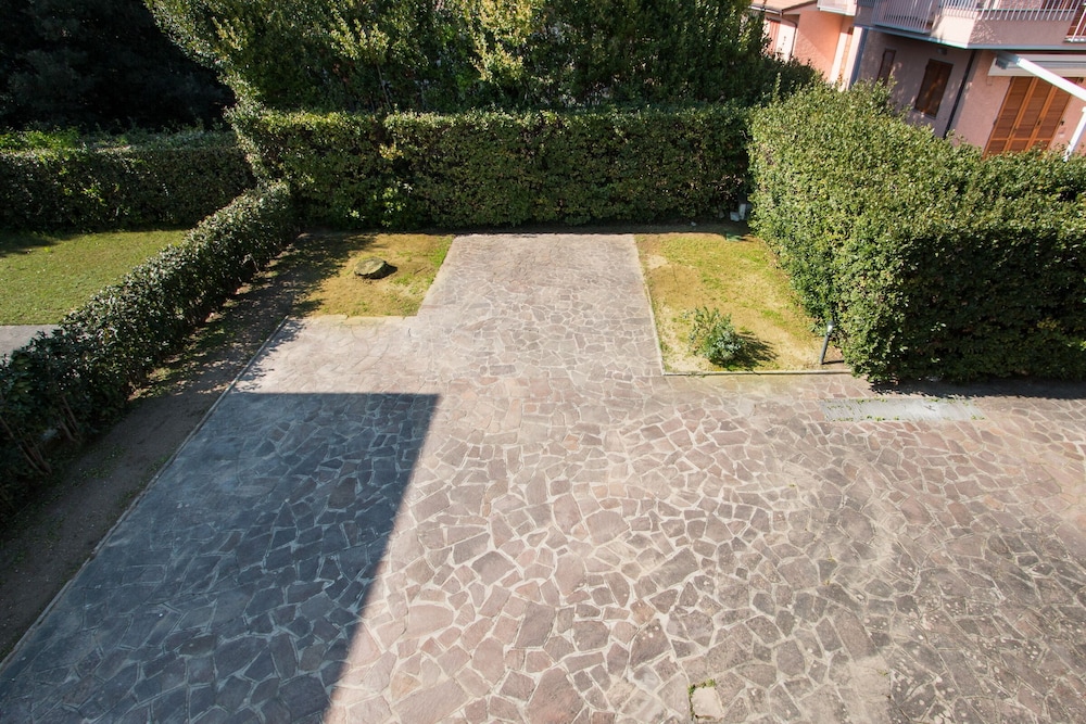 Photo 35