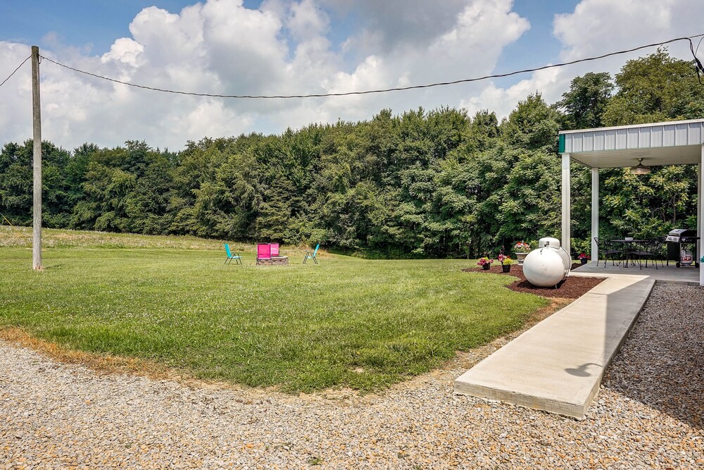 Quaint Somerset Getaway w/ Fire Pit! view 4