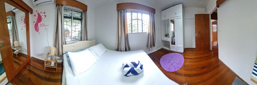 Axis Apartments