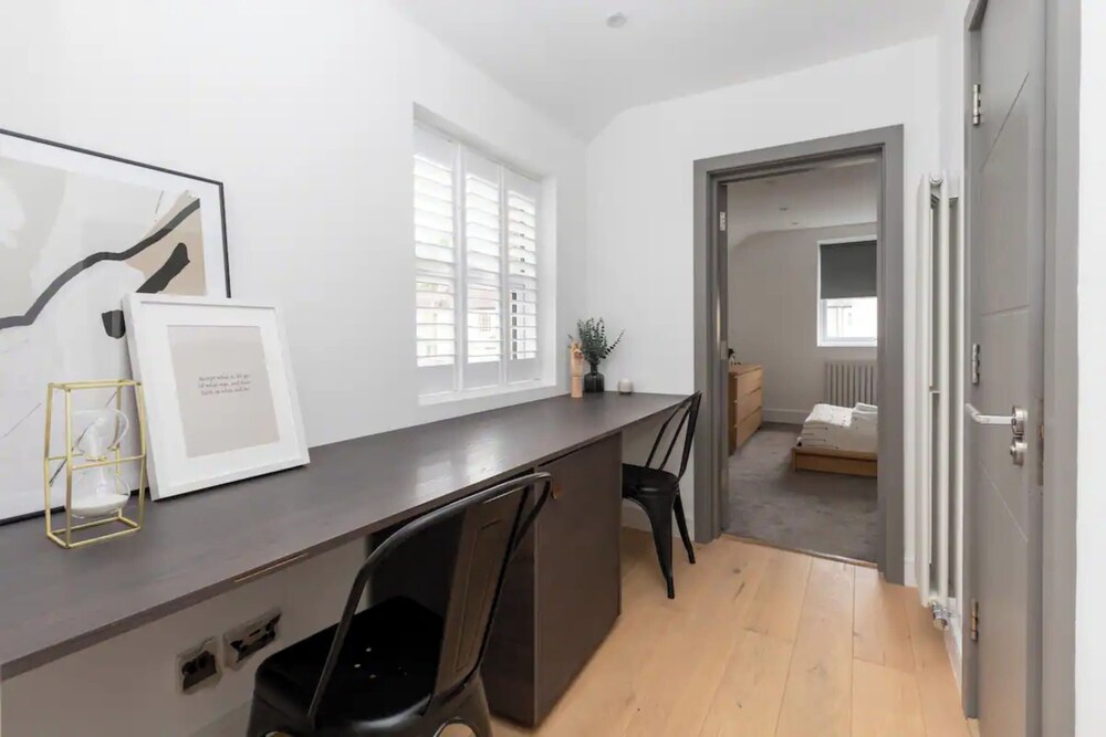 Bright & Stylish 2BD Flat - Brockley