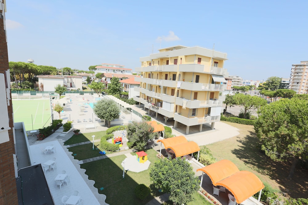 Family Hotel Marina Beach