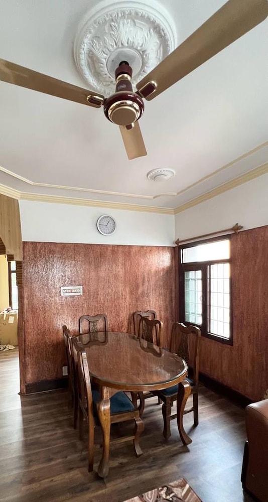Dilan Residency Villa -5 Bedroom- Centrally Heated