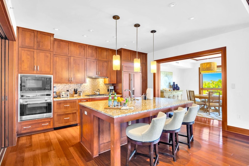 KBM Resorts Free CAR Luxury Oceanfront Villa at Montage Kapalua Bay Private Lanai and BBQ Mon-5203