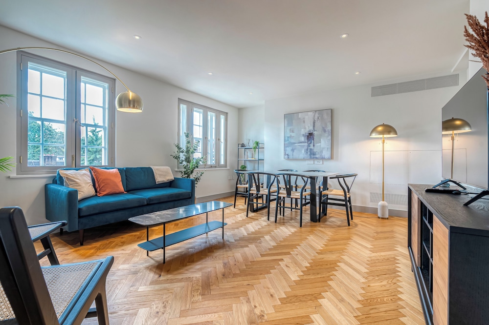 Luxury flats near Big Ben and London Eye