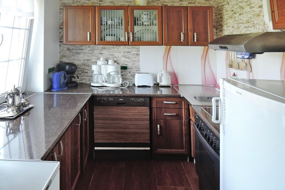 Holiday Home for 10 Person in Nowe Warpno view 5