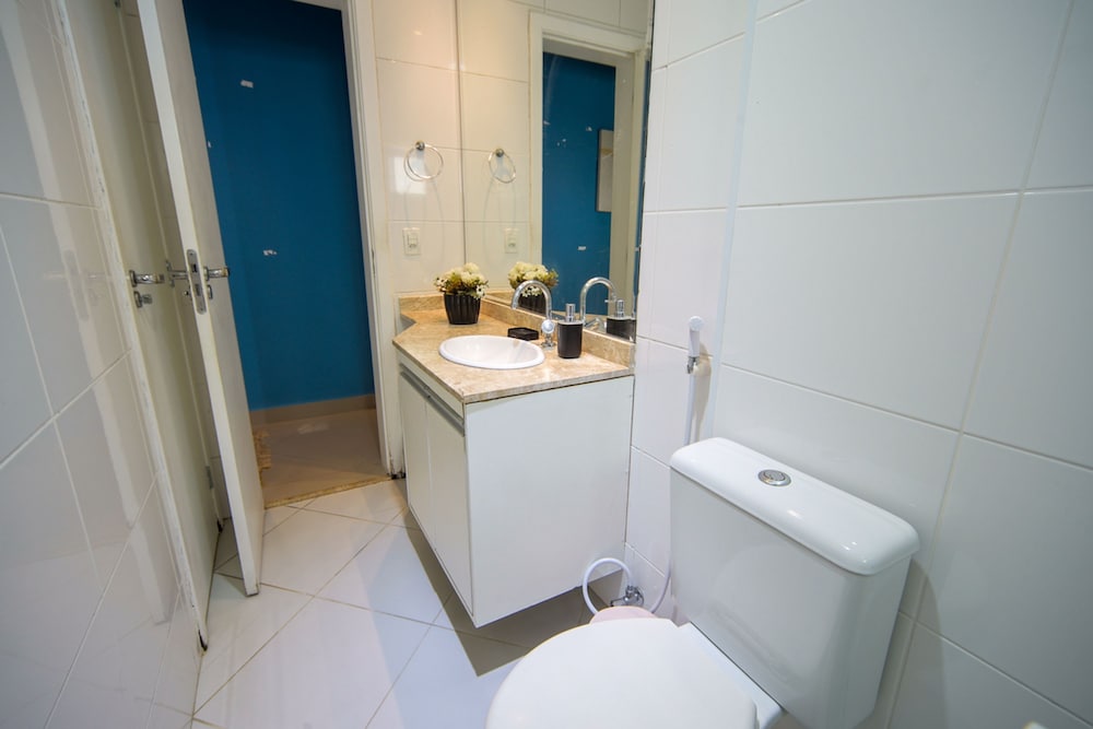 Apto pet Friendly c Churrasqueira a 100m da Praia