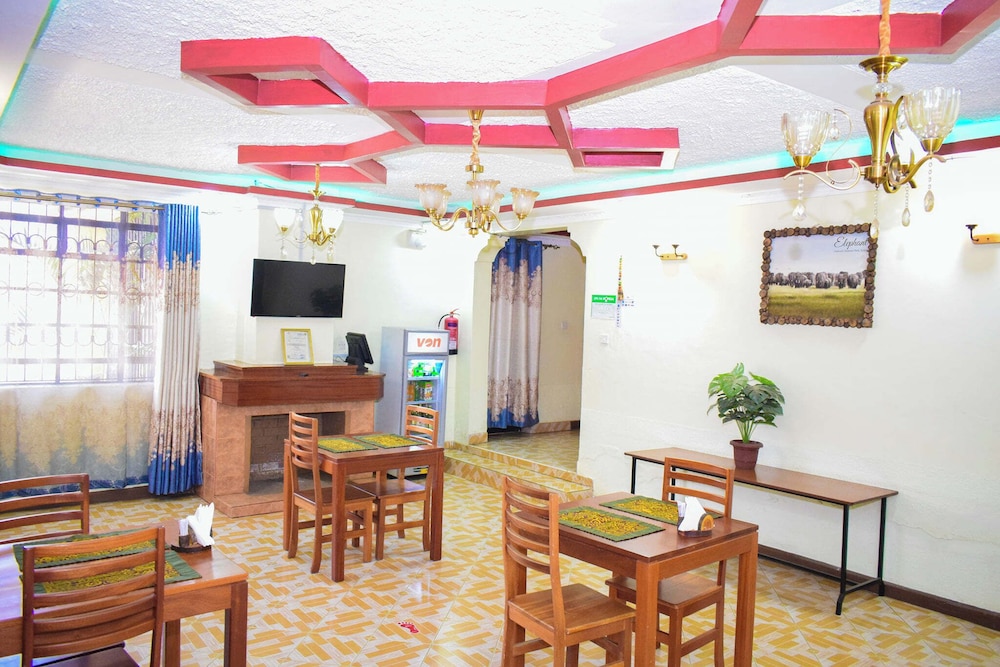 Leafy Park Villa