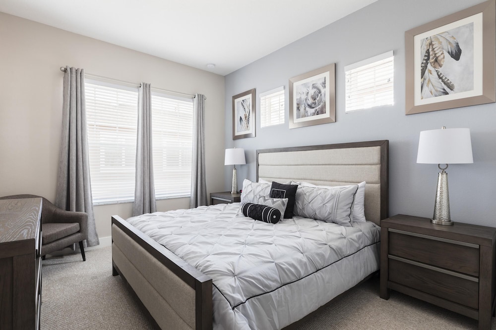 5 BR 6 BA Villa 5min Disneyworld 2169ft