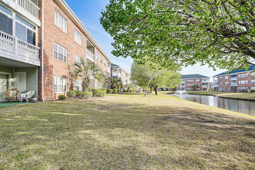 6 Mi to Myrtle Beach Hot Spots: Cozy Condo!
