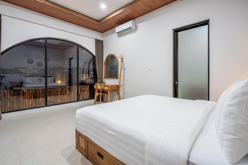 1BR Modern Private Pool Villa