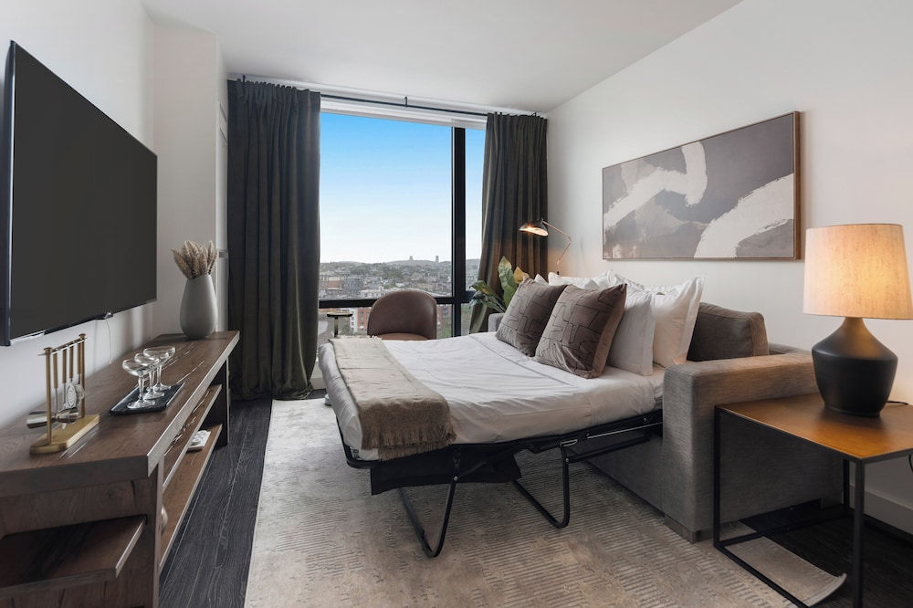 Luxury Apartments by Hyatus Downtown Boston