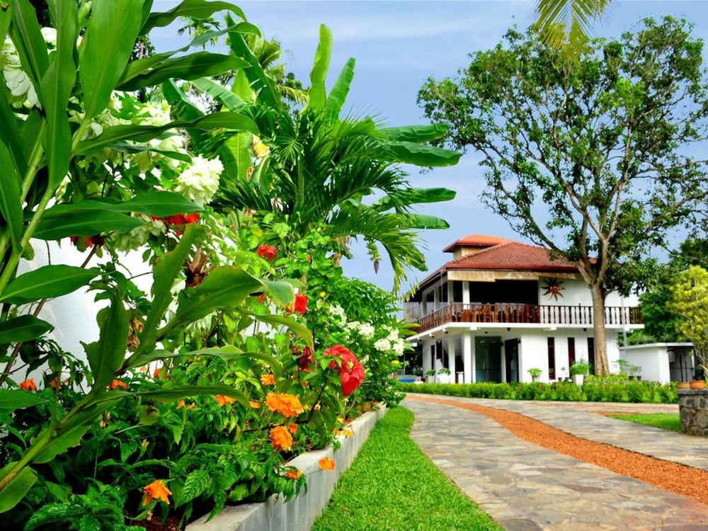 Rockery Villa