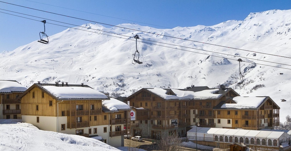 Apartment in Les Menuires With Spa & Ski Access