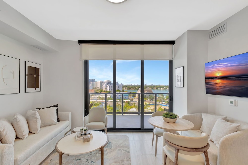 Luxury Condos Near Miami Beach