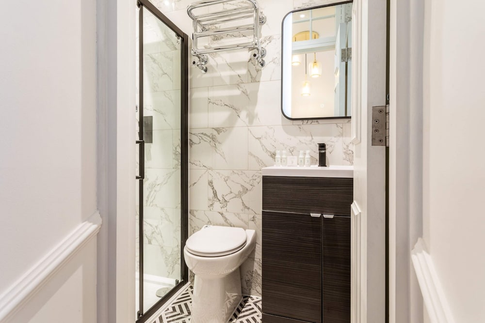 Fabulous Gloucester Road Apartment