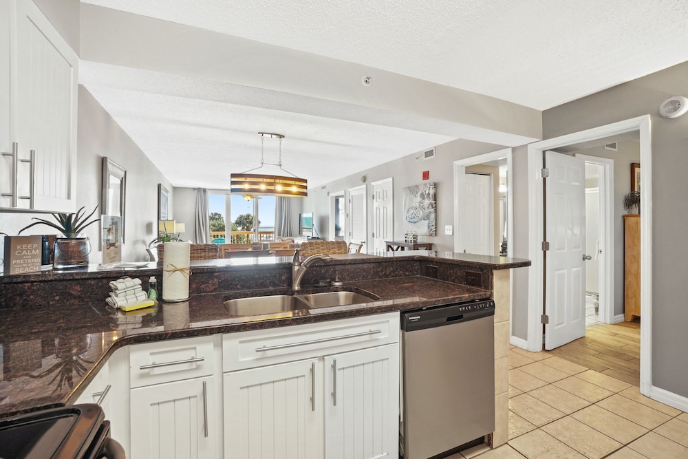 Pelican Beach Resort by Panhandle Getaways