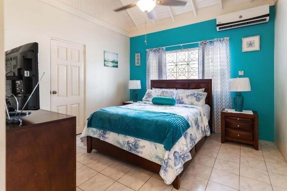 Ironshore Sugarmill Villa W Private Pool 6 Bedroom Villa