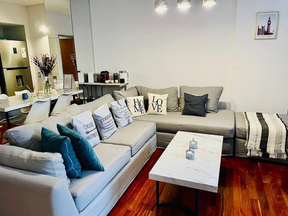Spacious Estudio